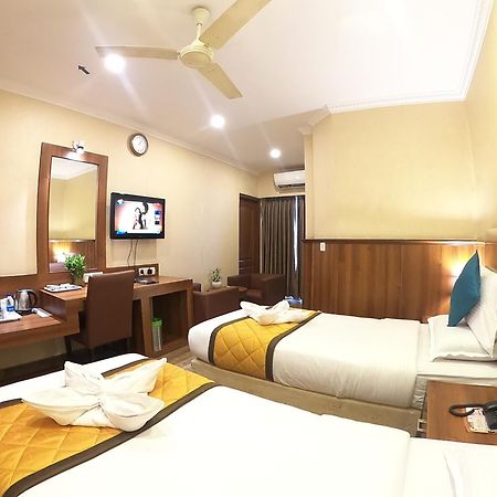 Hotel Noor Empire International Kormangala Бангалор Екстериор снимка
