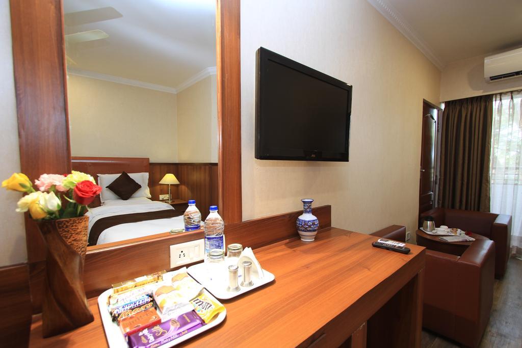 Hotel Noor Empire International Kormangala Бангалор Екстериор снимка