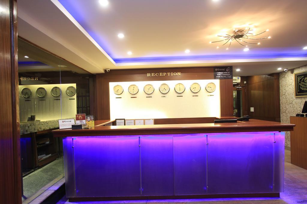 Hotel Noor Empire International Kormangala Бангалор Екстериор снимка