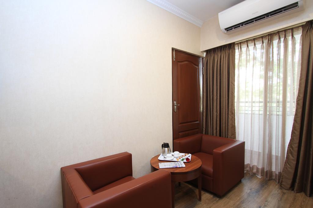Hotel Noor Empire International Kormangala Бангалор Екстериор снимка
