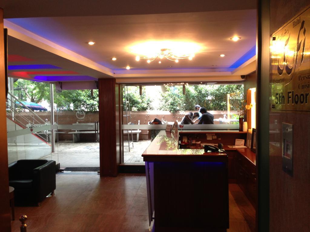 Hotel Noor Empire International Kormangala Бангалор Екстериор снимка